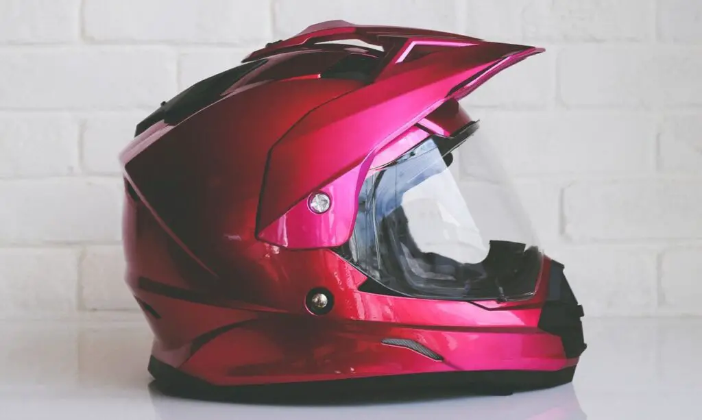 Do motorcycle helmets expire