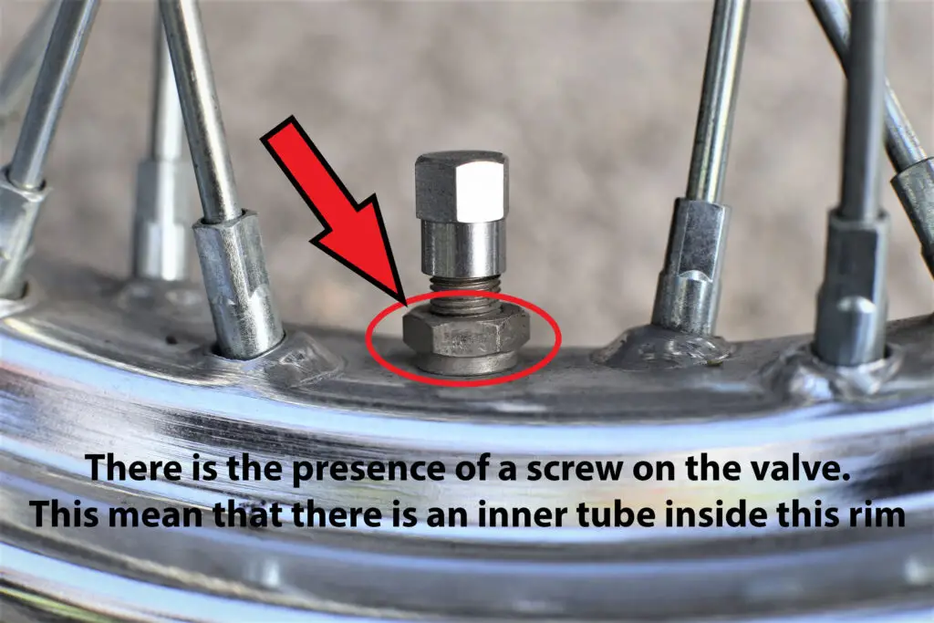 Motorcycle inner tube valve
